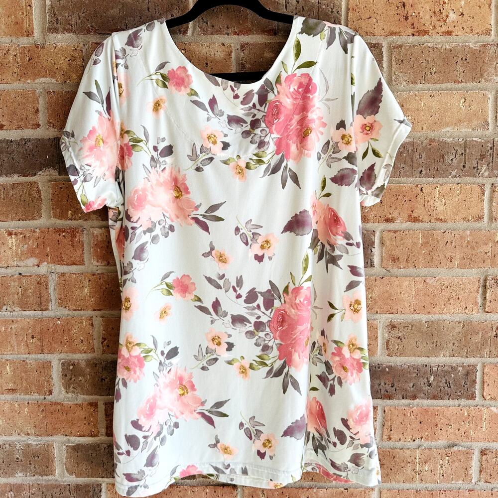Versatile Top.  Pajama, Around the House, or As A Blouse - Picture 2 of 3